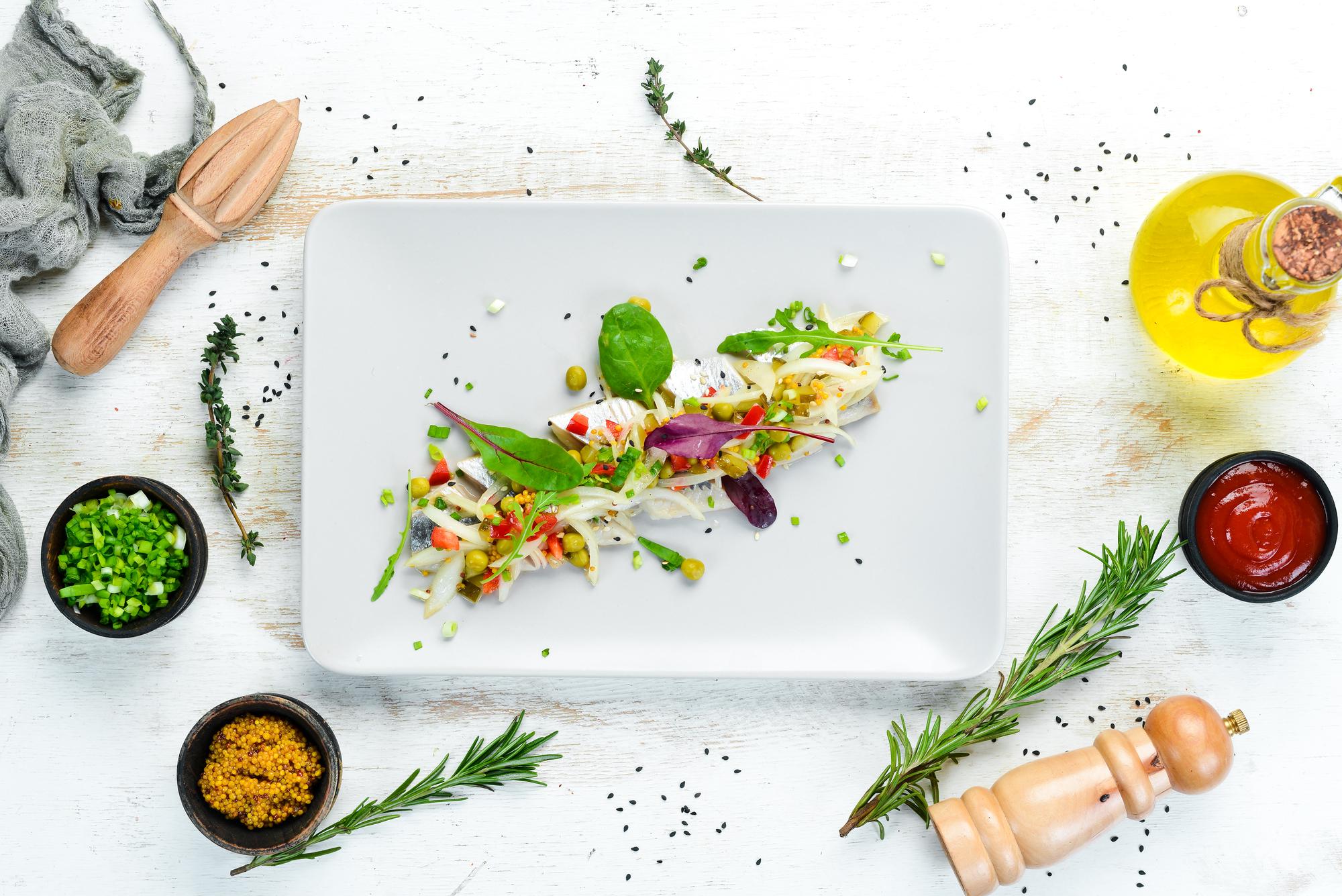 Prezentacja talerza w stylu restauracyjnym